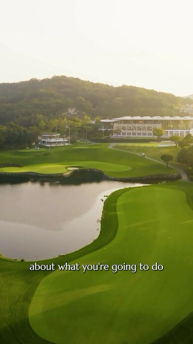 A look inside the picturesque 9th hole at @haesley.official